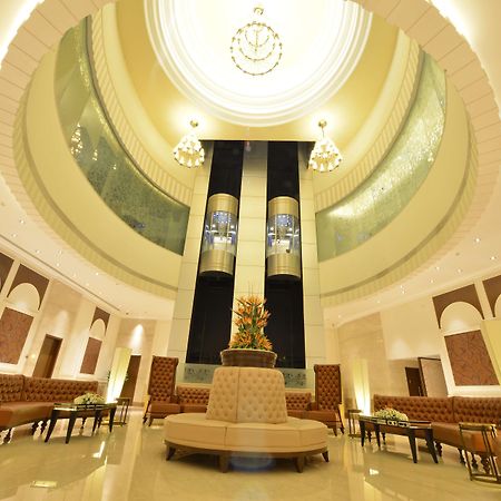 Ramada Plaza Chennai Hotel Exterior photo Lobby