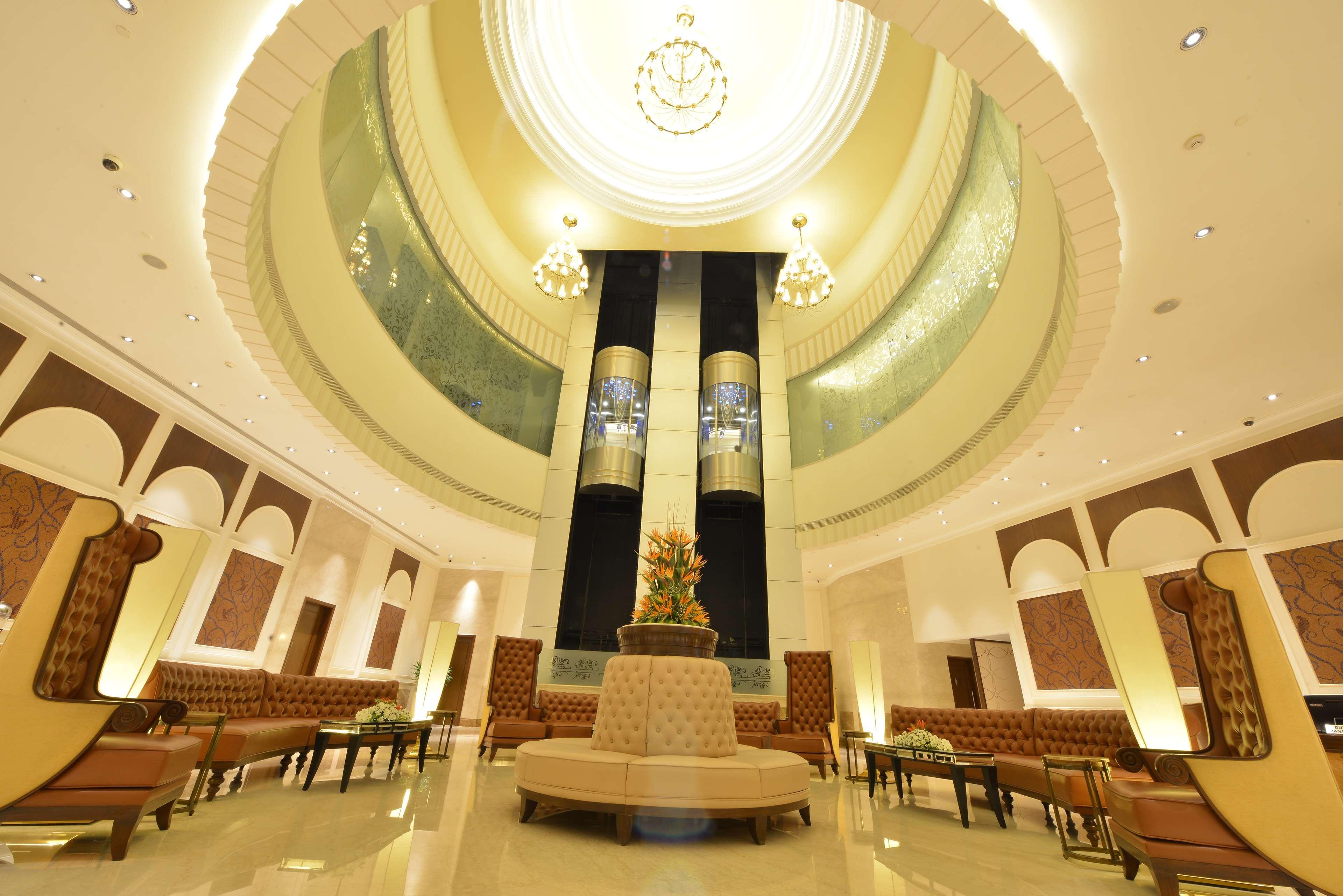 Ramada Plaza Chennai Hotel Exterior photo Lobby