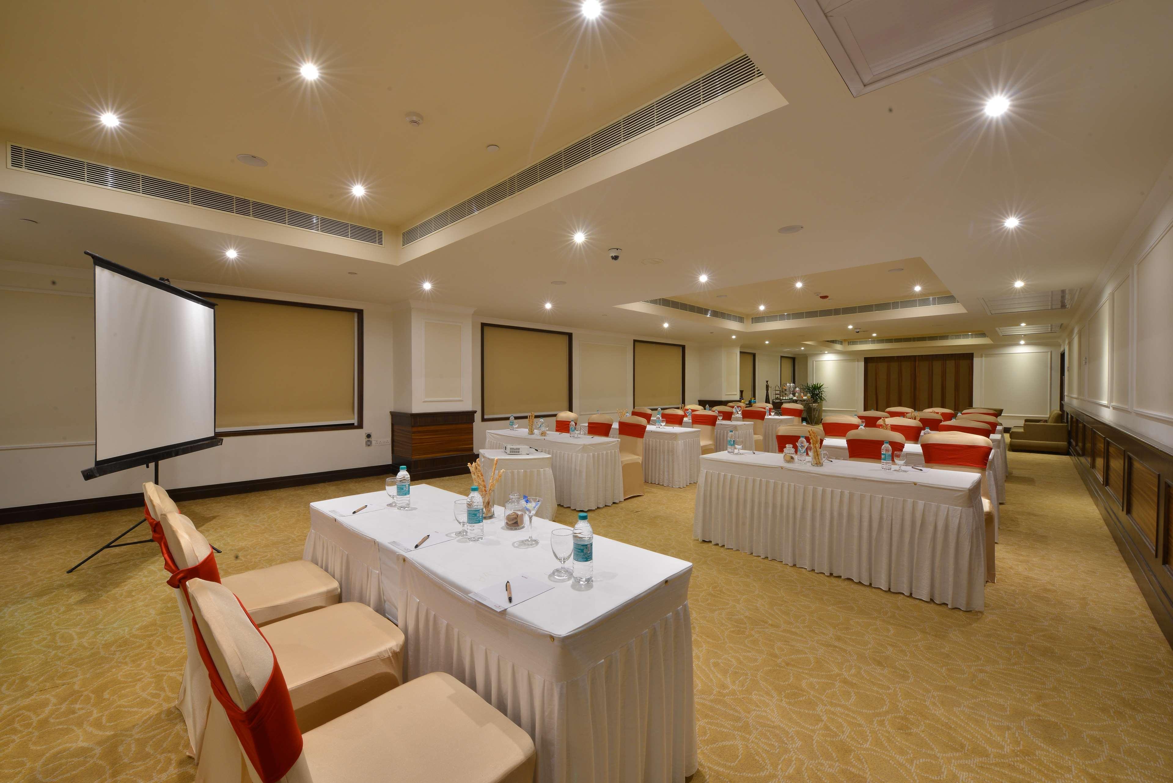 Ramada Plaza Chennai Hotel Exterior photo A meeting room at a hotel