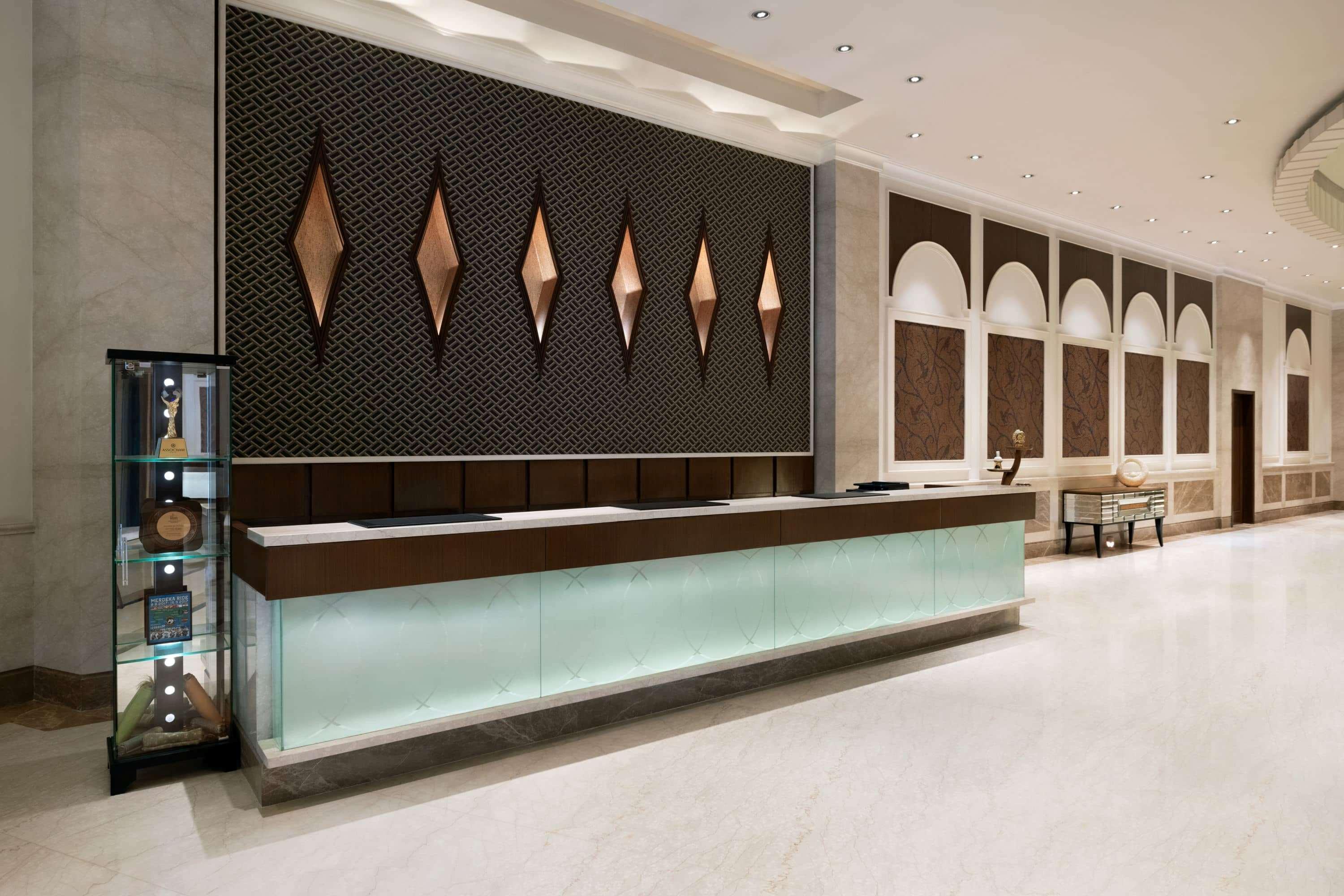 Ramada Plaza Chennai Hotel Exterior photo The lobby of the hotel