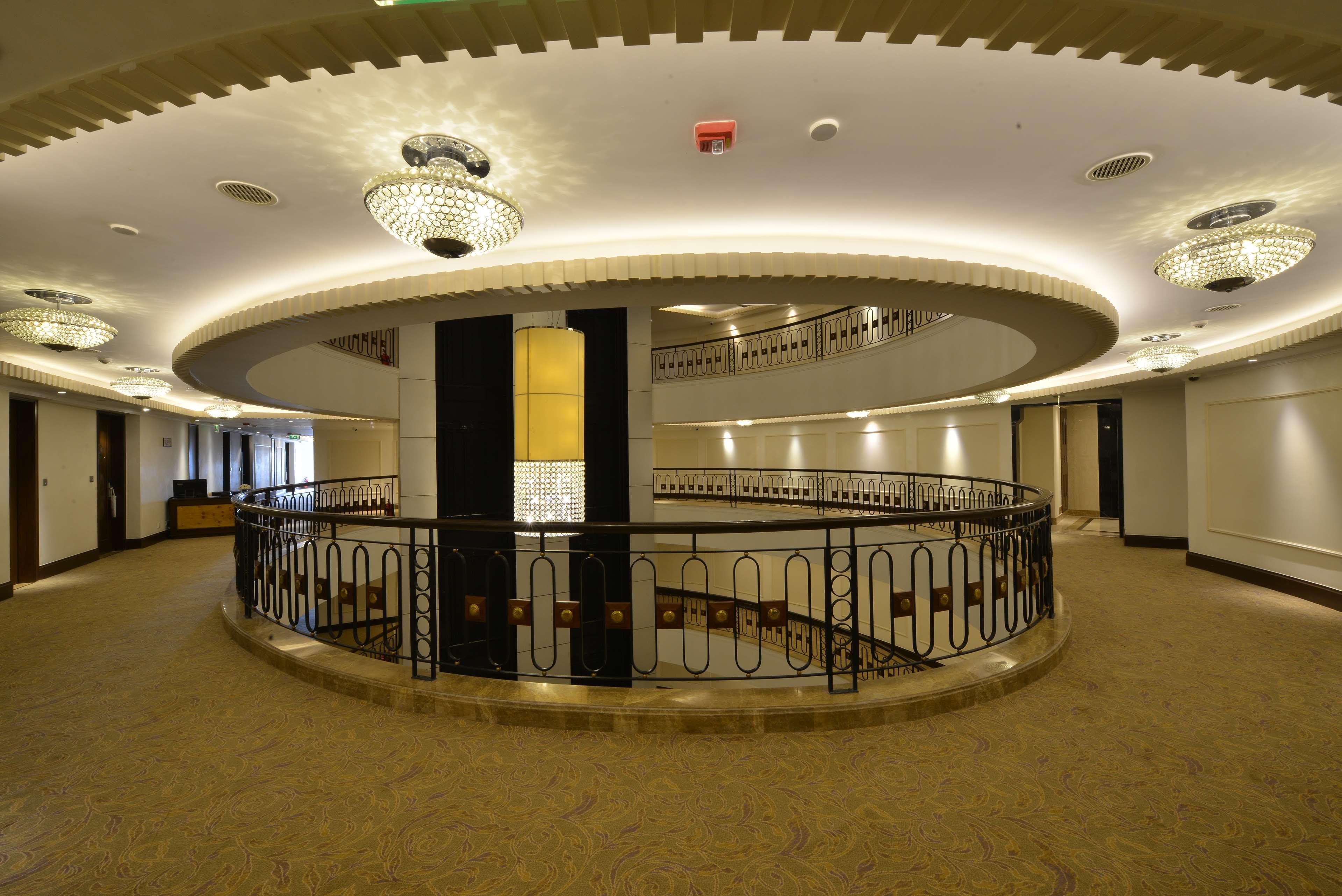 Ramada Plaza Chennai Hotel Exterior photo The interior of the hotel