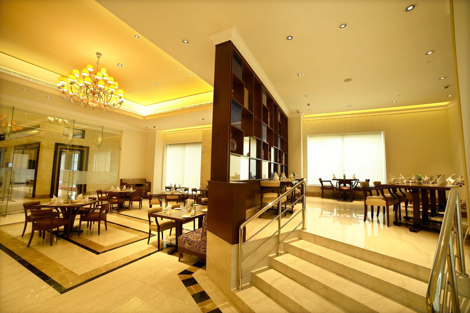Ramada Plaza Chennai Hotel Exterior photo The restaurant at the hotel