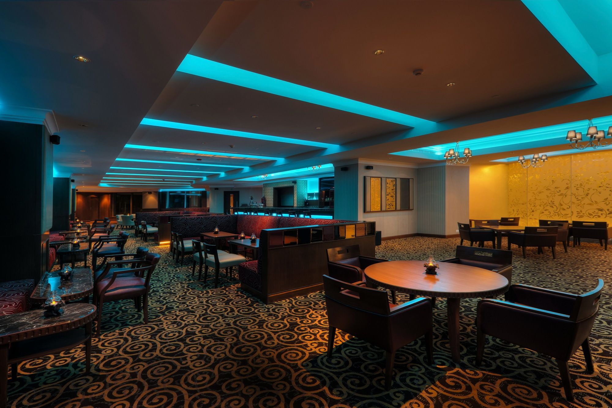 Ramada Plaza Chennai Hotel Exterior photo The interior of the hotel